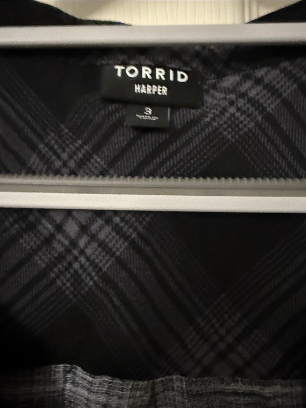 Torrid 3/4 sleeve rayon Harper Sz 3, 3X, 26 - Picture 2 of 8